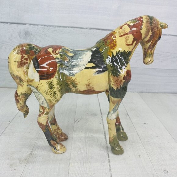 Patchwork MARE HORSE Grassland With Multi Colored Horse 10" Tall Resin Figurine - Picture 4 of 13